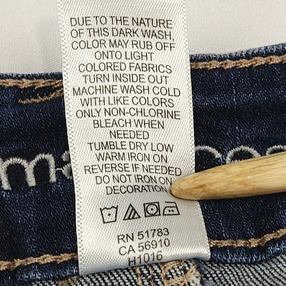 Maurices Blue Denim Jean Capris Size 11/12 - Picture 7 of 7